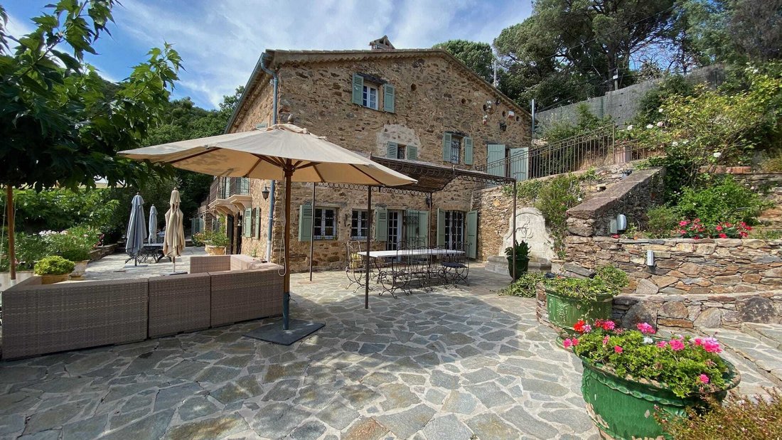 Country House in Zone Ouest Urbaine, Saint-Tropez, France 1 - 14782420