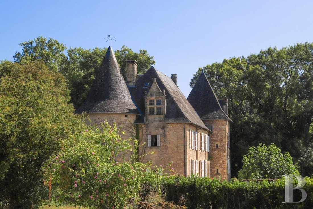 Whispers of 1226: A Timeless Château Between Périgord’s Golden Hills