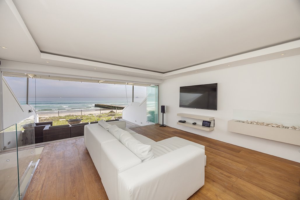 Apartment in Bothasig, Cape Town, South Africa 3 - 14783281