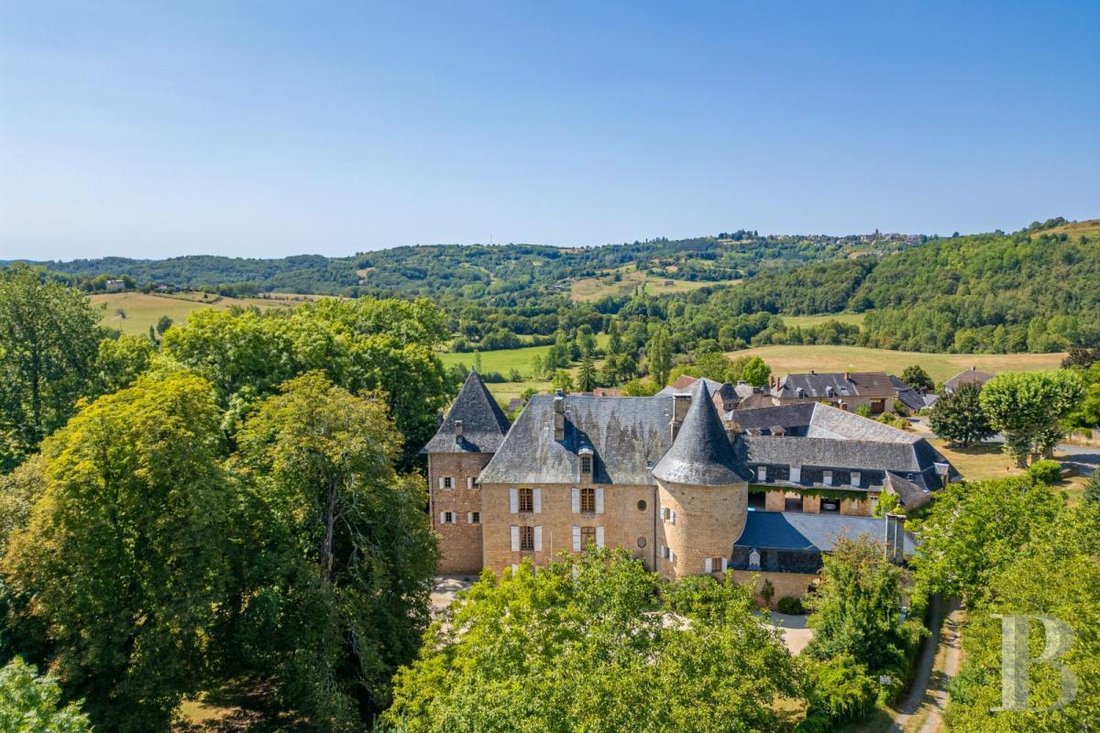Whispers of 1226: A Timeless Château Between Périgord’s Golden Hills