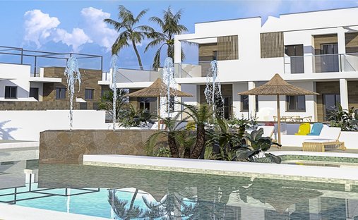 Bungalow in Pilar de la Horadada, Valencian Community, Spain 1
