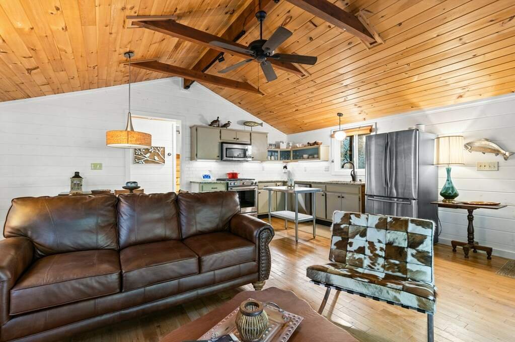 Cabaña Impecable En Fightingtown Creek En Blue Ridge, Estados