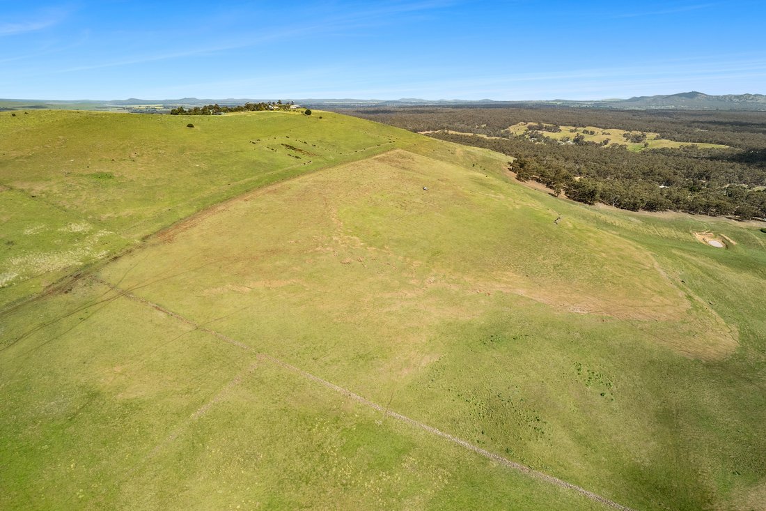 Rare 240 Acre Parcel In Mount Glasgow, Victoria, Australia For Sale