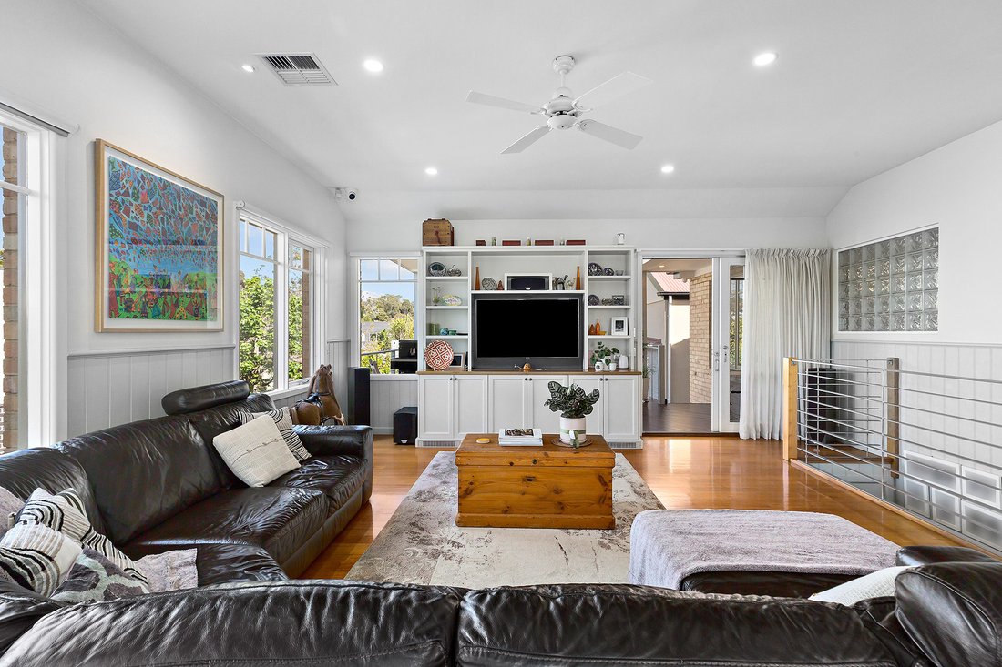 Captivating Five Bedroom Home In Mont Albert North, Victoria, Australia