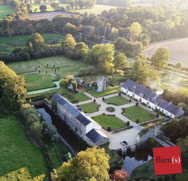 Estate in Hardanges, Pays de la Loire, France 1 - 14787782