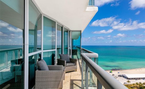 Condo in Miami Beach, Florida, United States 1