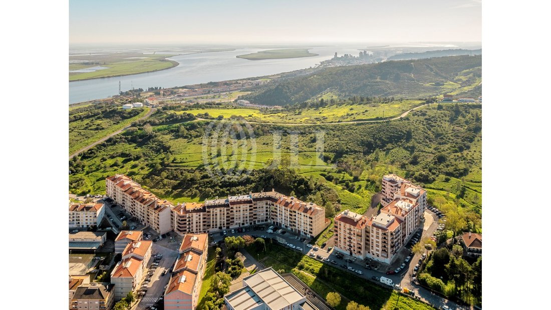 Land in Vila Franca de Xira, Lissabon, Portugal 2 - 14787005