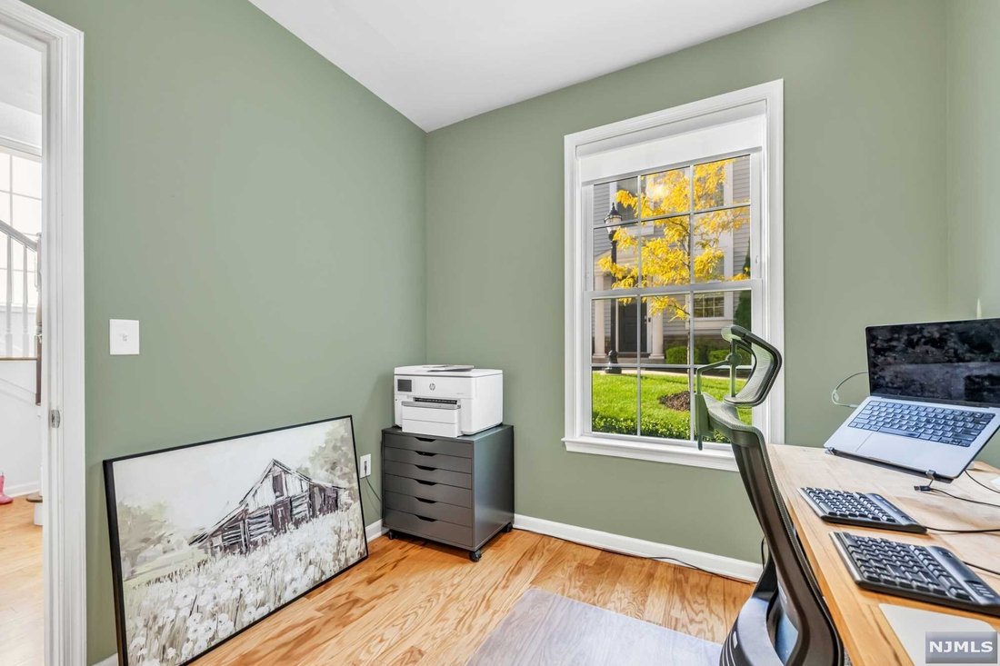 189 Roosevelt Drive In Wood Ridge, New Jersey, United States For Sale