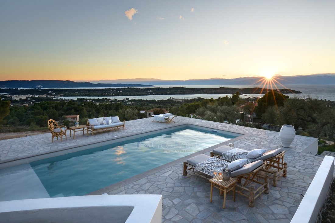 Villa in Koinotita Kranidiou, Kranidi, Greece 1 - 14787630