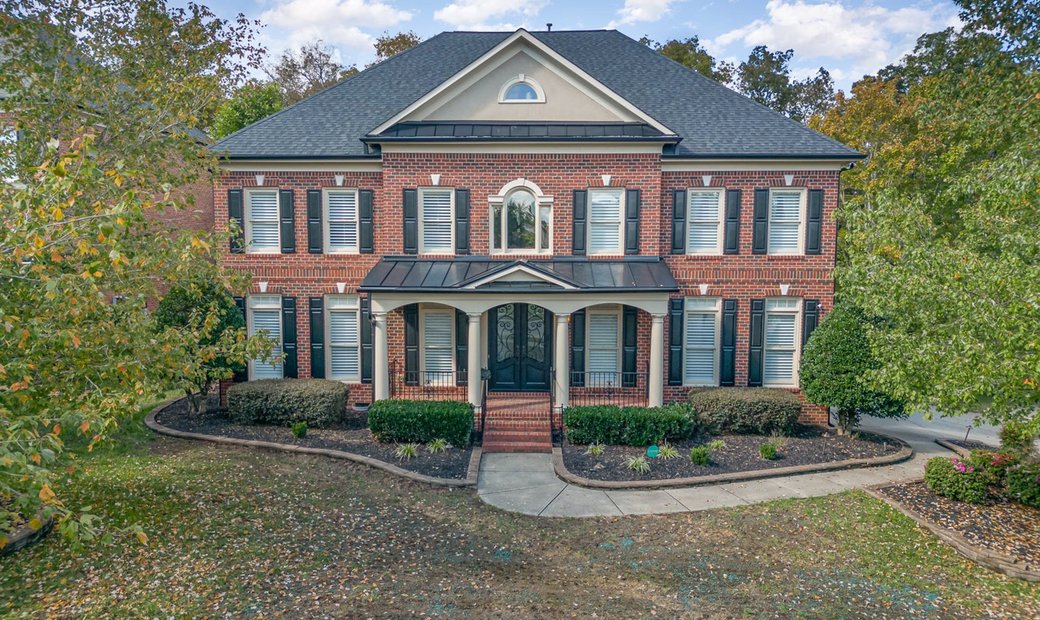 Lovely Home With Backyard Oasis In Huntersville, North Carolina, United