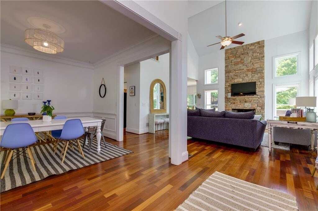 Dream Lakefront Home Offering Direct In Waleska, United States