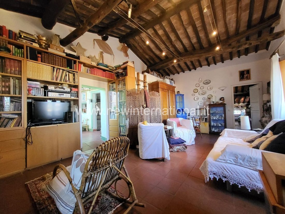 Apartment in Historic Center, Lucca, Tuscany 5 - 14789151