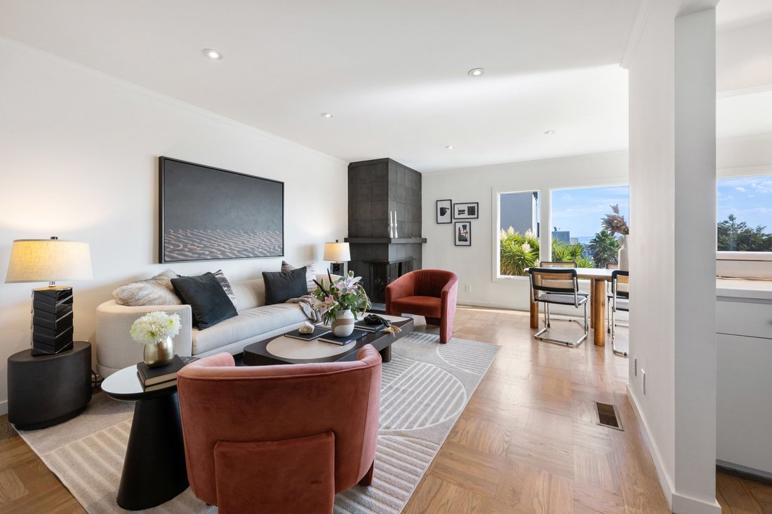 Tastefully Updated, Beautiful Views In San Francisco, California