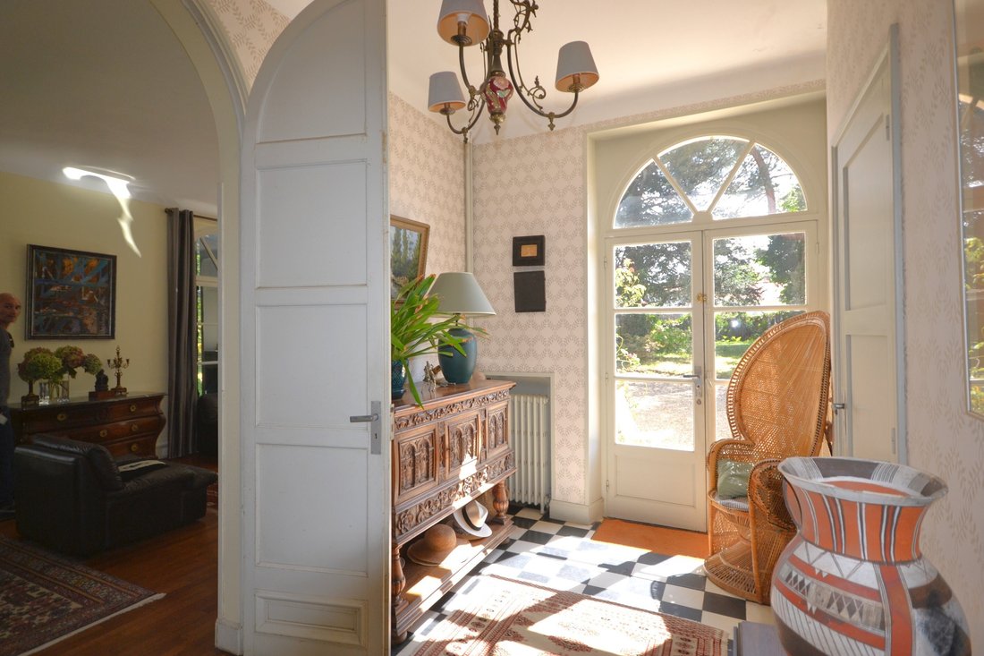 Bourgeois House With Swimming Pool In Anglet, Nouvelle Aquitaine