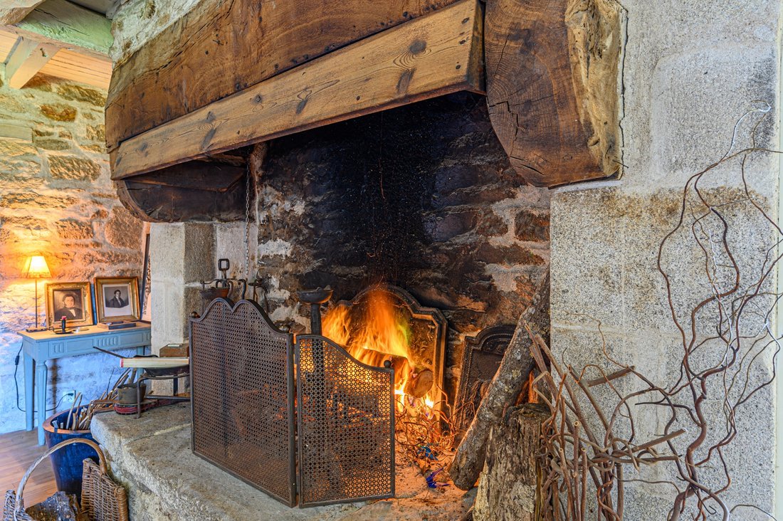 Exclusivity. Property With Direct Acces To The In Quimper, Brittany