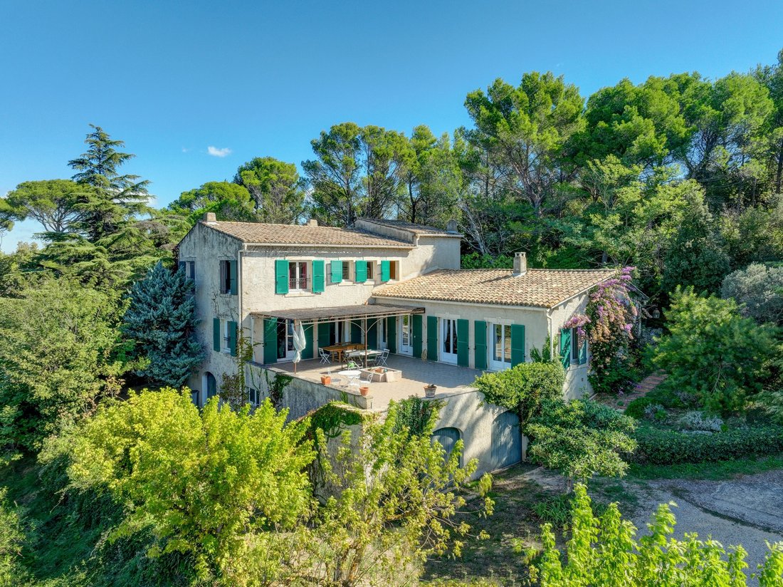 11 Room Villa With Vast Garden, In Arles, Provence Alpes Côte D'azur