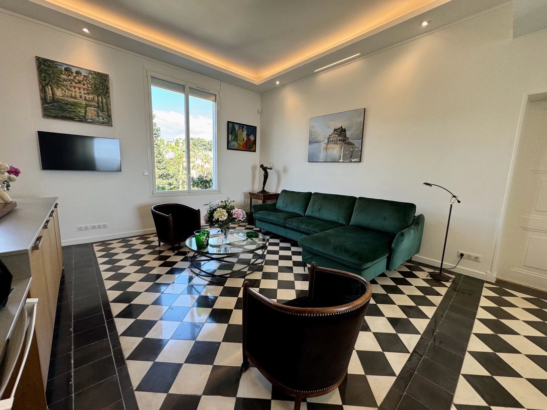 Attractive 3 Room Flat With Sea In Cannes, Provence Alpes Côte D'azur