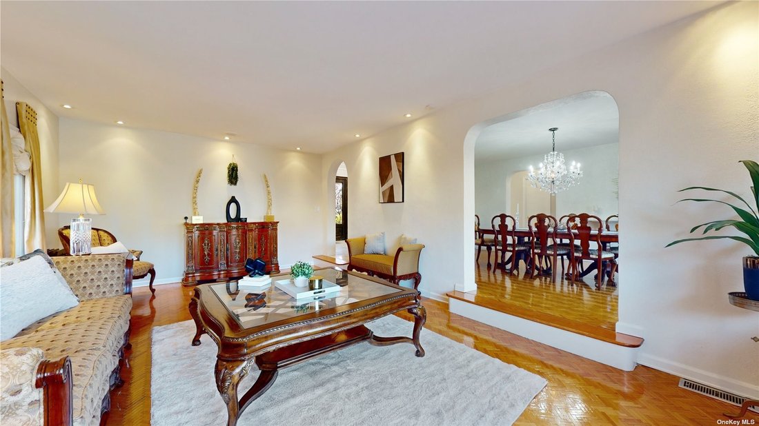 House Bayside In New York, New York, United States For Sale (14788964)