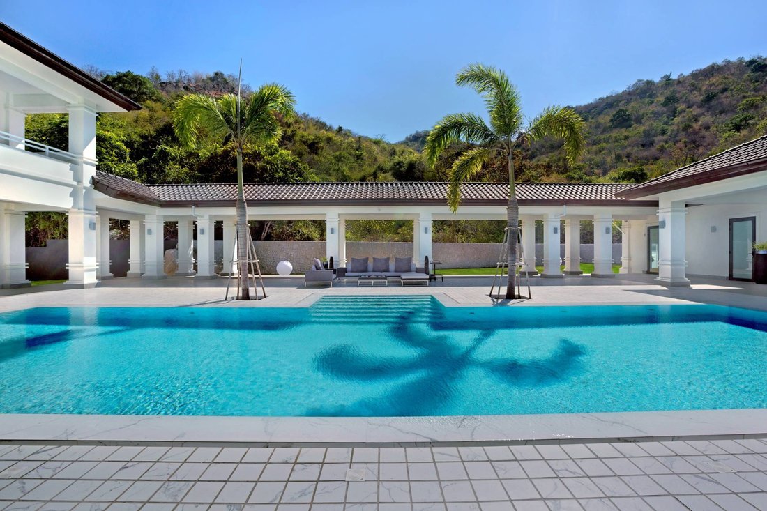 Villa in Hua Hin, Prachuap Khiri Khan, Thailand 5 - 13766447