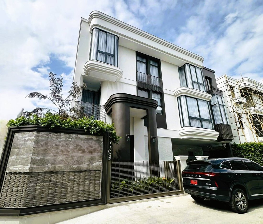House in Bangkok, Krung Thep Maha Nakhon, Thailand 1 - 14460656