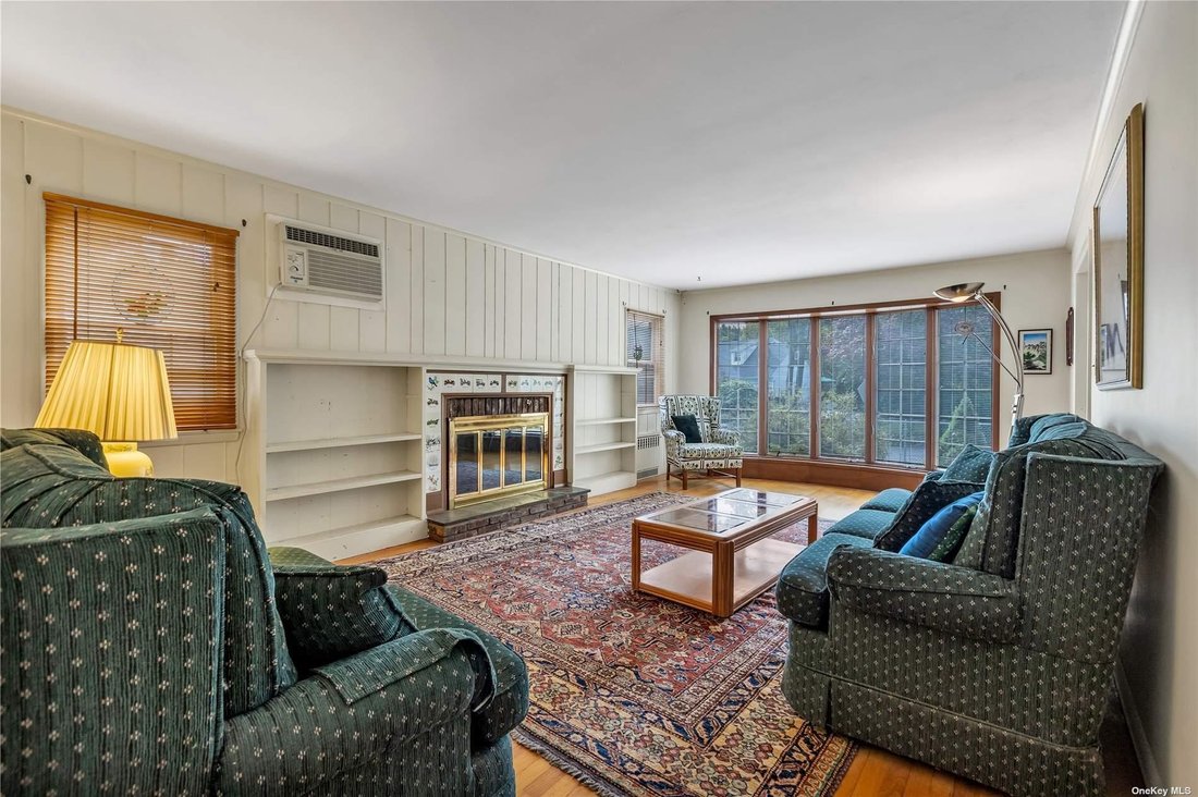 House Huntington In Halesite, New York, United States For Sale (14788974)