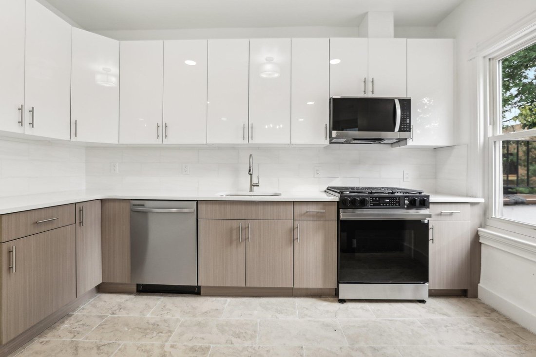 157 Bowers Street 2 In Jersey City, New Jersey, United States For Sale