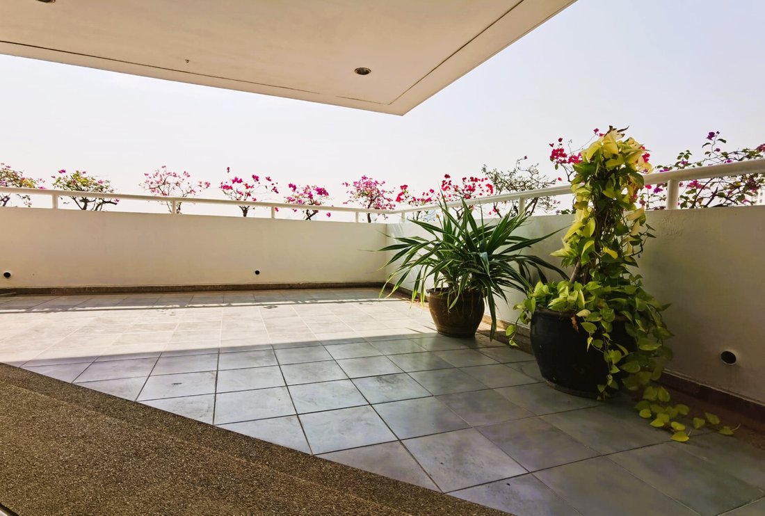 Condo in Phra Khanong Nuea, Bangkok, Thailand 5 - 14791840