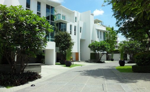 House in Bangkok, Krung Thep Maha Nakhon, Thailand 1