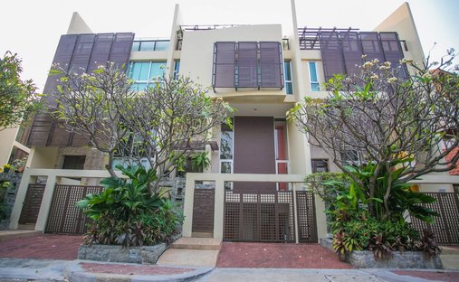 House in Bangkok, Krung Thep Maha Nakhon, Thailand 1