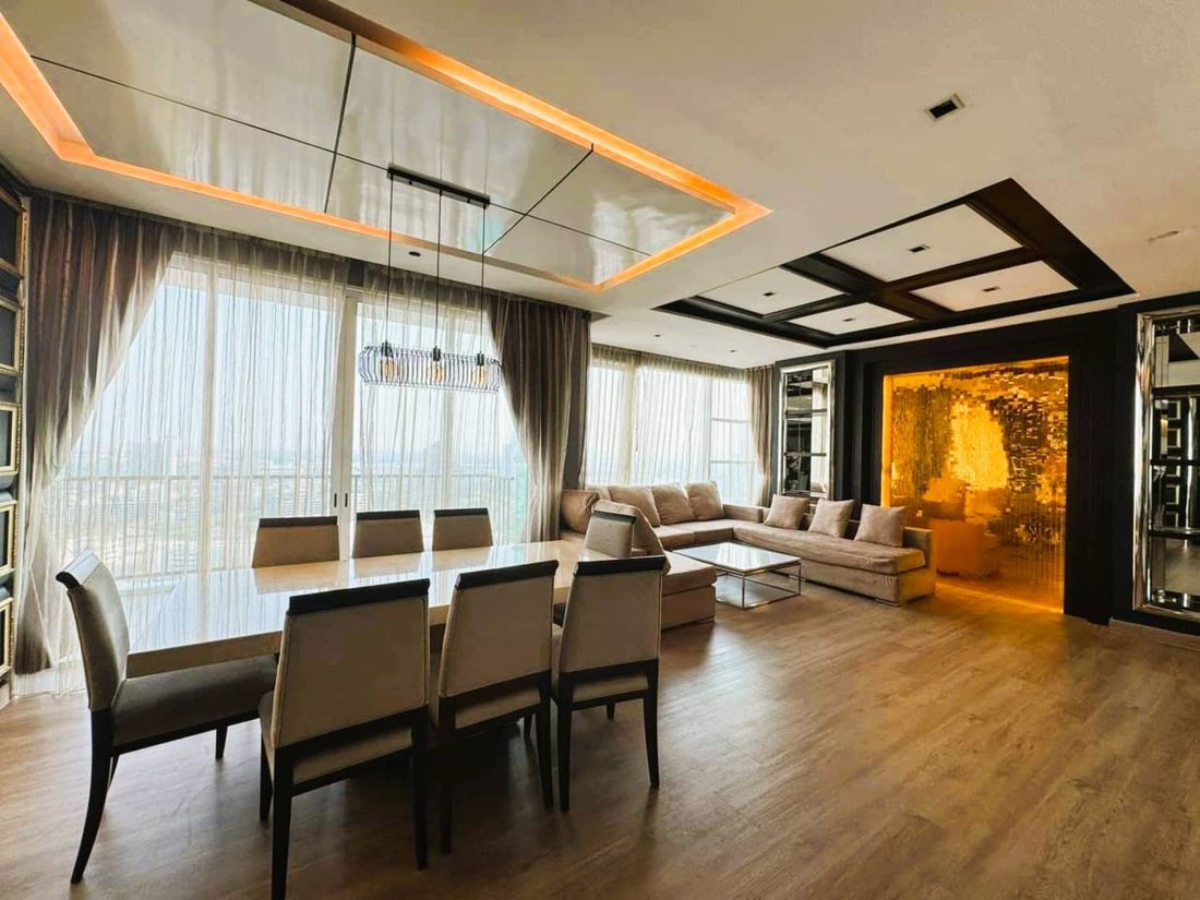 Condo in Phra Khanong Nuea, Bangkok, Thailand 2 - 14179097