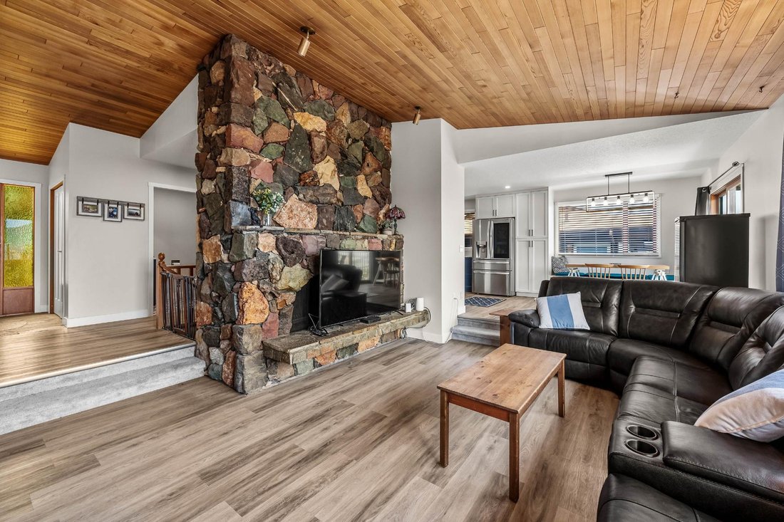 Exceptional Sahali Home With Breathtaking In Kamloops, British Columbia