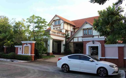 House in Bang Na Tai, Bangkok, Thailand 1