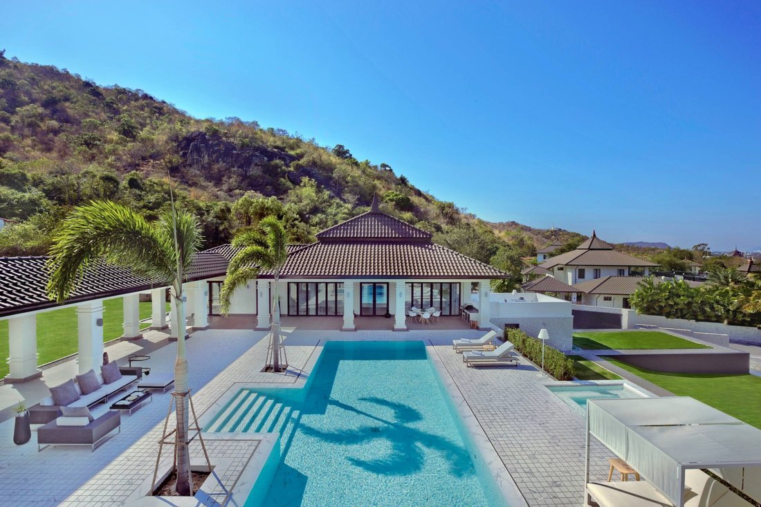 Villa in Hua Hin, Prachuap Khiri Khan, Thailand 3 - 13766447