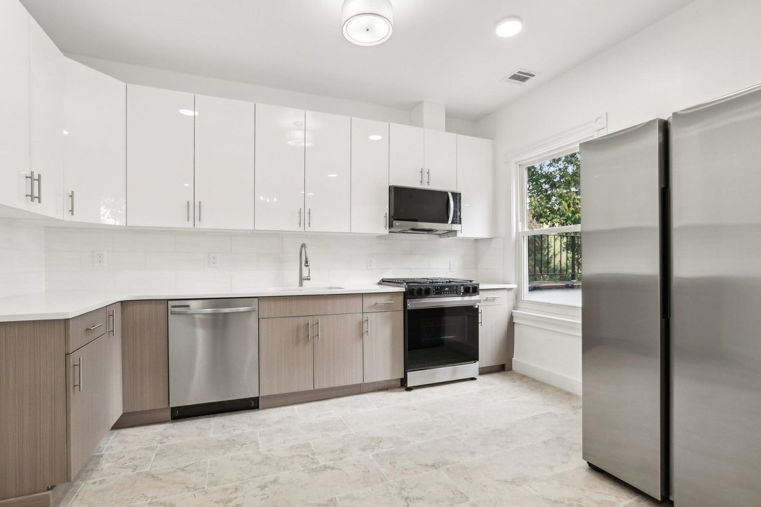 157 Bowers Street 2 In Jersey City, New Jersey, United States For Sale