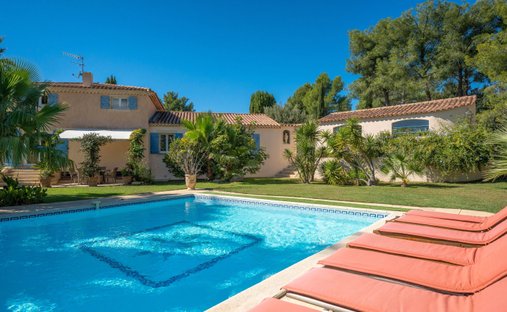 Casa en La Cadière-d'Azur, Provenza-Alpes-Costa Azul, Francia 1