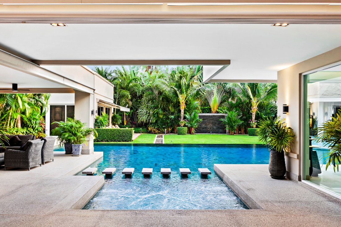 Villa in Pong, Chon Buri, Thailand 3 - 14791498