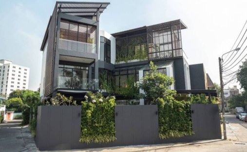 House in Bangkok, Krung Thep Maha Nakhon, Thailand 1
