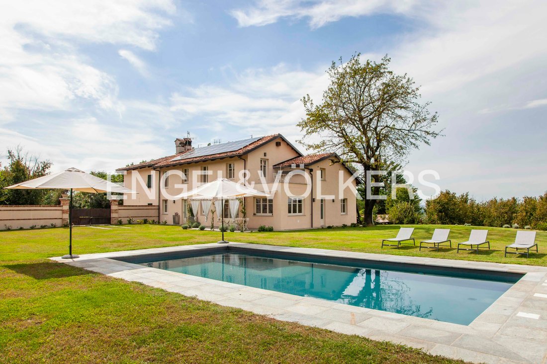 Villa in Cherasco, Piedmont, Italy 1 - 14791422