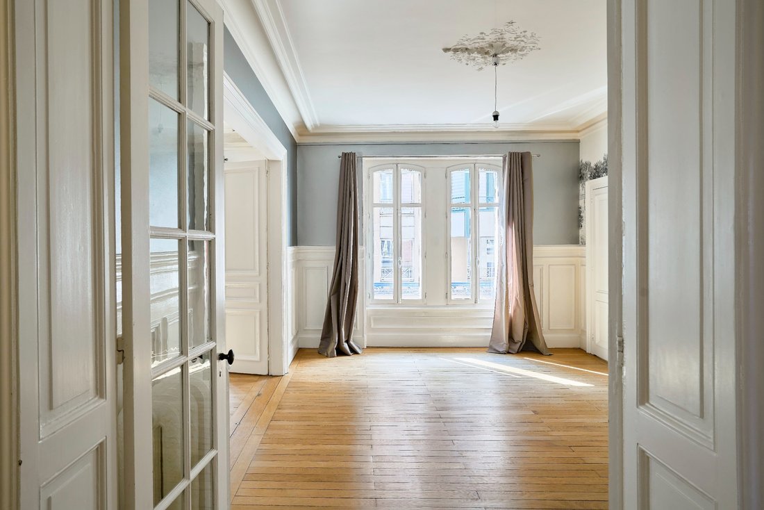 Apartment In Lille, Hauts De France, France For Sale (14791280)