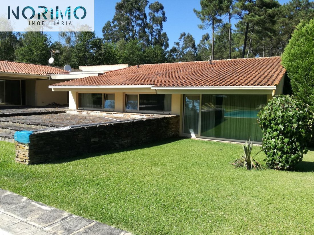 Villa in Gemeses, Braga, Portugal 2 - 14791646