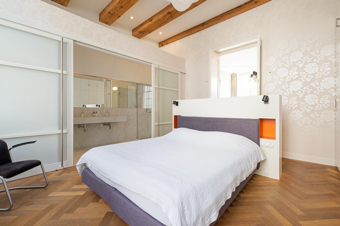 Charming 169 M² Apartment In A Stately In Amsterdam, North Holland