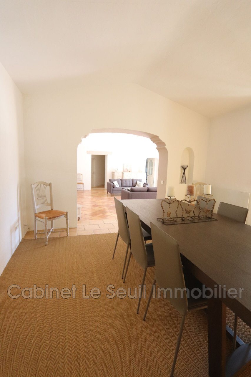 Villa in Gordes, Provence-Alpes-Côte d'Azur, France 5 - 14792549