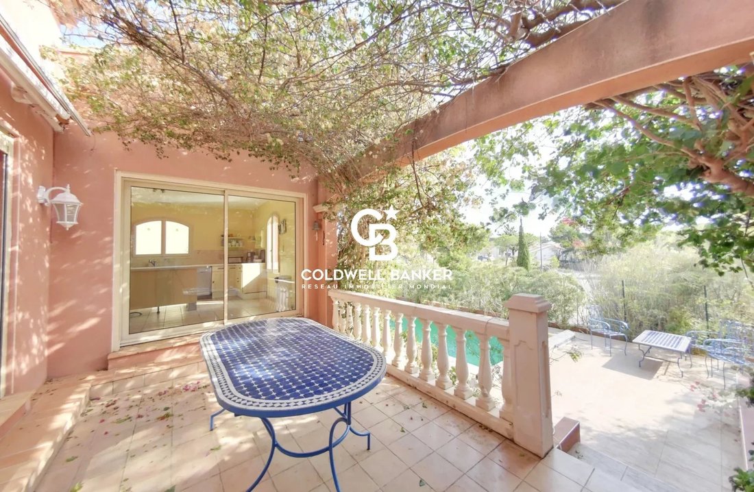 Leucate 4 Sided House Swimming Pool Jacuzzi In Leucate, Occitanie