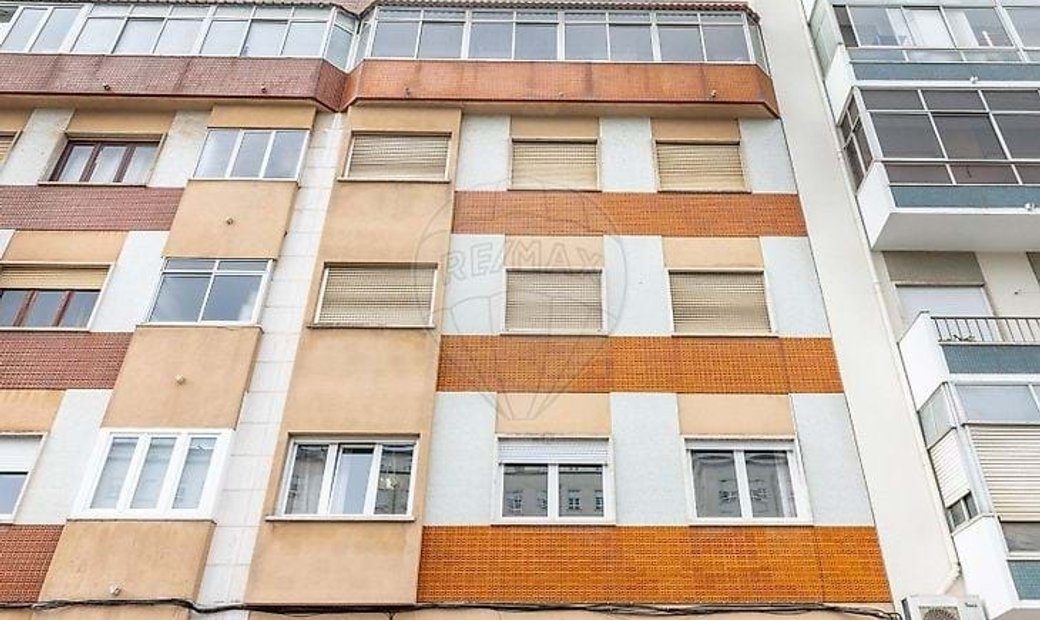 Condo/Apartment T3 For Sale In São Domingos De In Lisbon, Lisbon, Portugal For Sale (14792349)