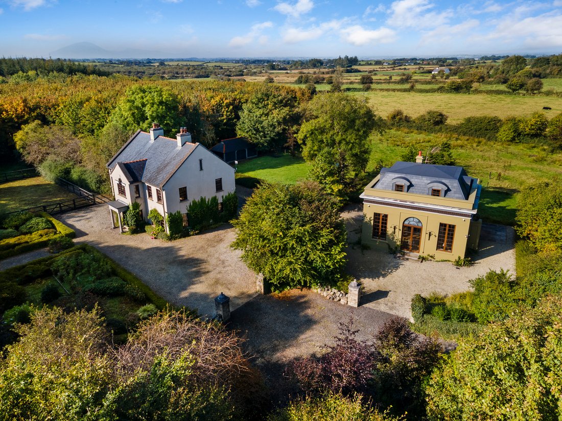 Owenerragh And Pavilion In Corbally, County Sligo, Ireland For Sale