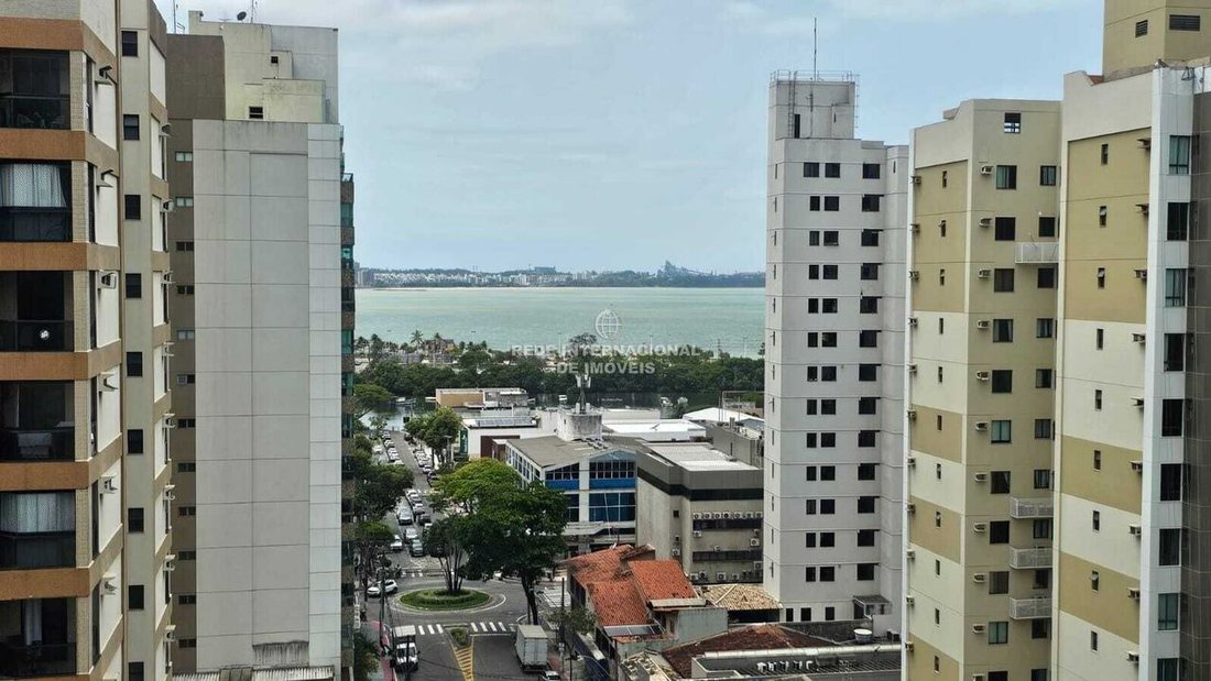 Apartment in Enseada do Suá, State of Espírito Santo, Brazil 2 - 14790166