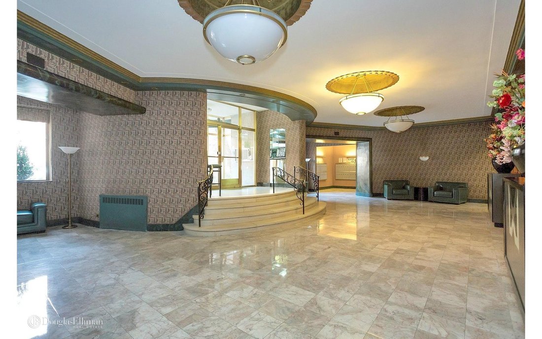 Coop Queens In Queens, Ny, United States For Sale (14792799)