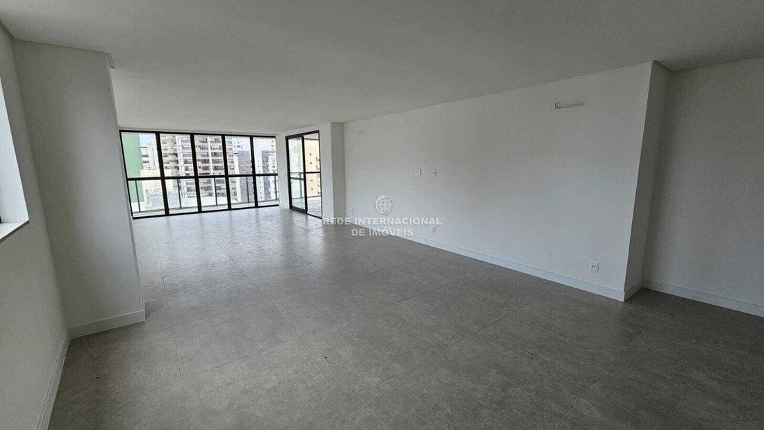 Apartment in Enseada do Suá, State of Espírito Santo, Brazil 5 - 14790166