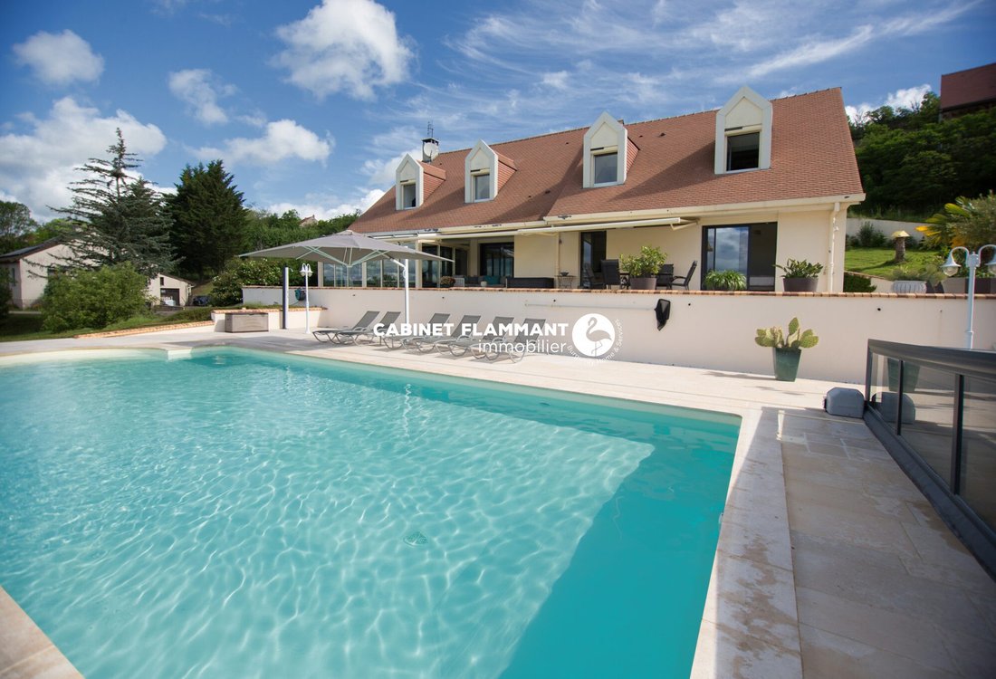 Villa in Alise-Sainte-Reine, Bourgogne – Franche-Comté, France 1 - 14341369