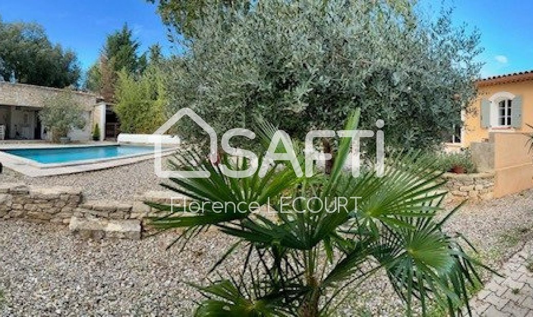 Rare ! In Saint Maximin La Sainte Baume, Provence Alpes Côte D'azur